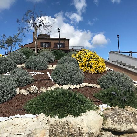 Love Nests By The Bell Tower Lodge Palidoro Exterior foto