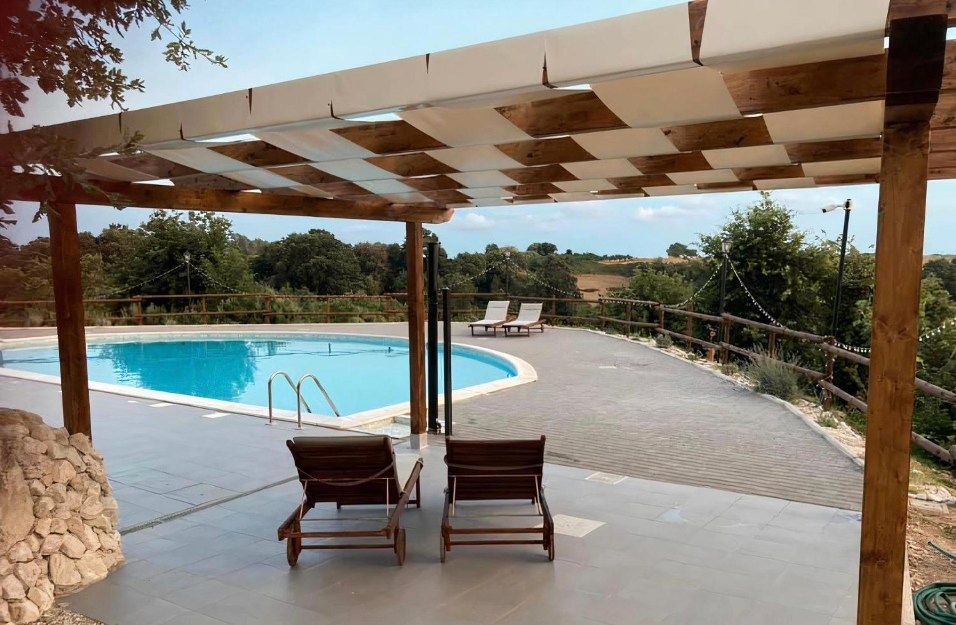 Love Nests By The Bell Tower Lodge Palidoro Exterior foto